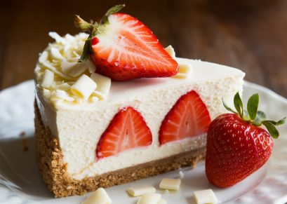 White Chocolate Strawberry Cheesecake Recipe